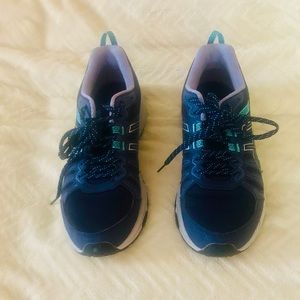 Women’s Athletic Shoes